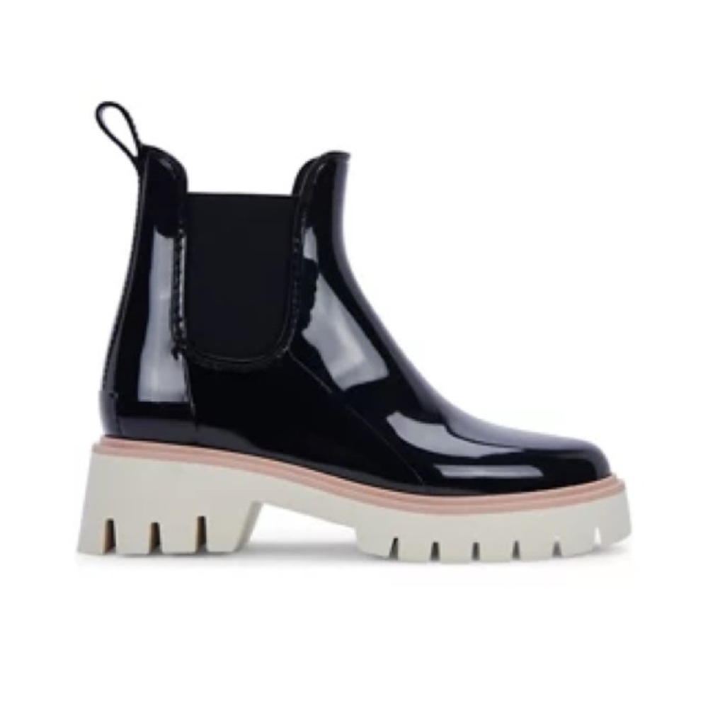 NWOB Dolce Vita Stormy rain book black patent sz 7